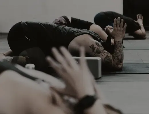 Relaxez-vous et rechargez-vous à Bois-des-Fillions avec Idolem Yoga. Savourez l'équilibre parfait entre corps et esprit dans notre studio accueillant.